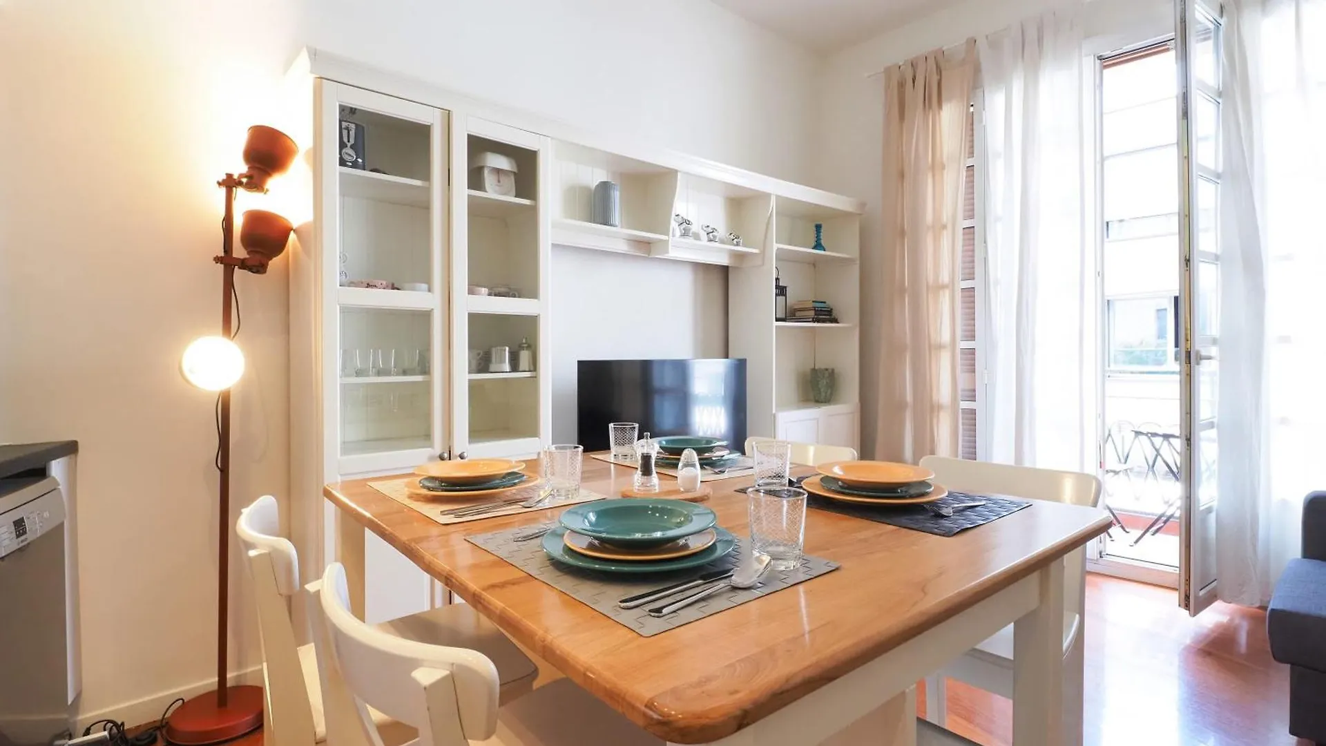 Apartment Cozy One Bedroom Close To Porta Venezia Milan
